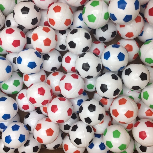1000 Plastic Soccer Balls Carnival Fun Fair Party Game Prizes Awards