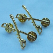Pair US Army Cavalry Hat Lapel Insignia Badges Pin Two Crossed Sabers Insignia