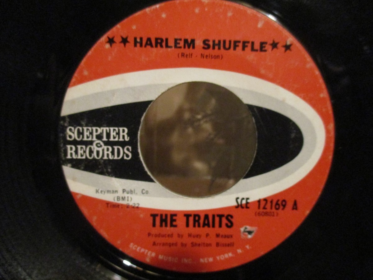 英7” Traits Harlem Shuffle / Strange Lips (Start Ole Memories) 7N25404 PYE INTERNATIONAL /00080 THE TRAITS-Harlem Shuffle/The Strange Lips Starts Ole Memories