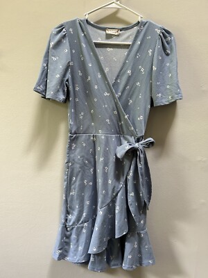 princess polly baby blue dress Altar'd State White and Blue flower Sundress Great main image 1