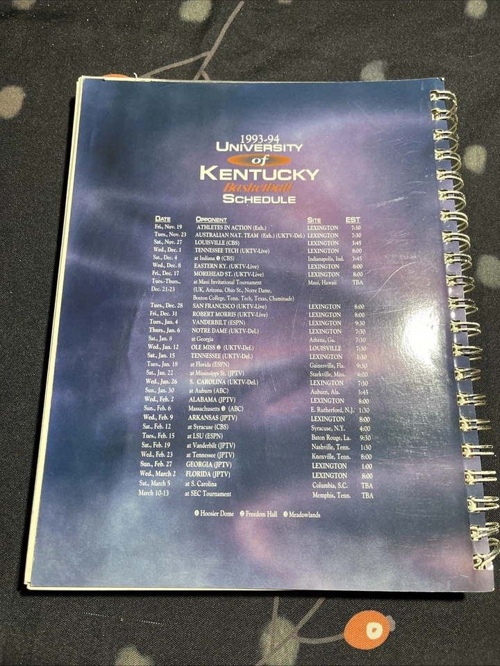 KENTUCKY WILDCATS 1993-94 BASKETBALL MEDIA GUIDE PLAYERS VTG RARE - Image 2 of 4