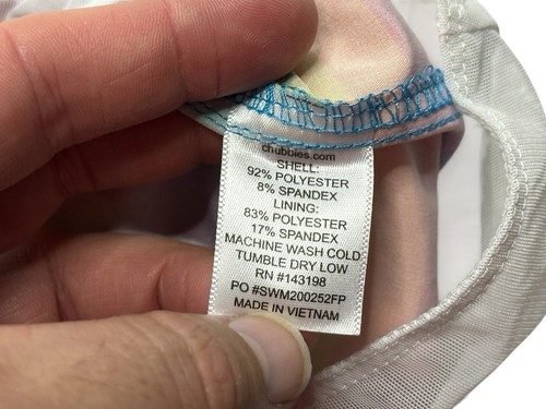 Bañador Chubbies The Love Is Love Shorties para hombre talla pequeña arco iris de 5,5" - Imagen 4 de 9