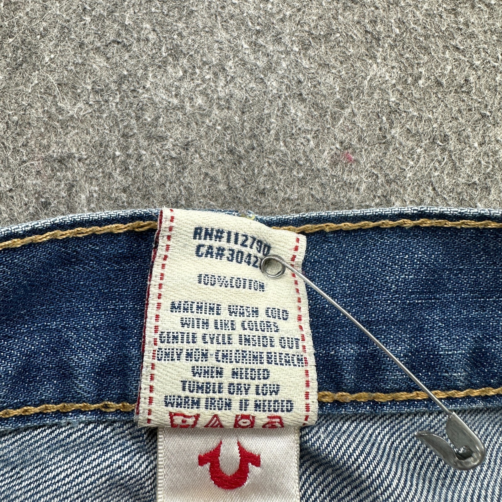 True Religion Jordan Jeans Women 27 Blue Medium Wash Straight Leg Button Fly USA thumbnail 7