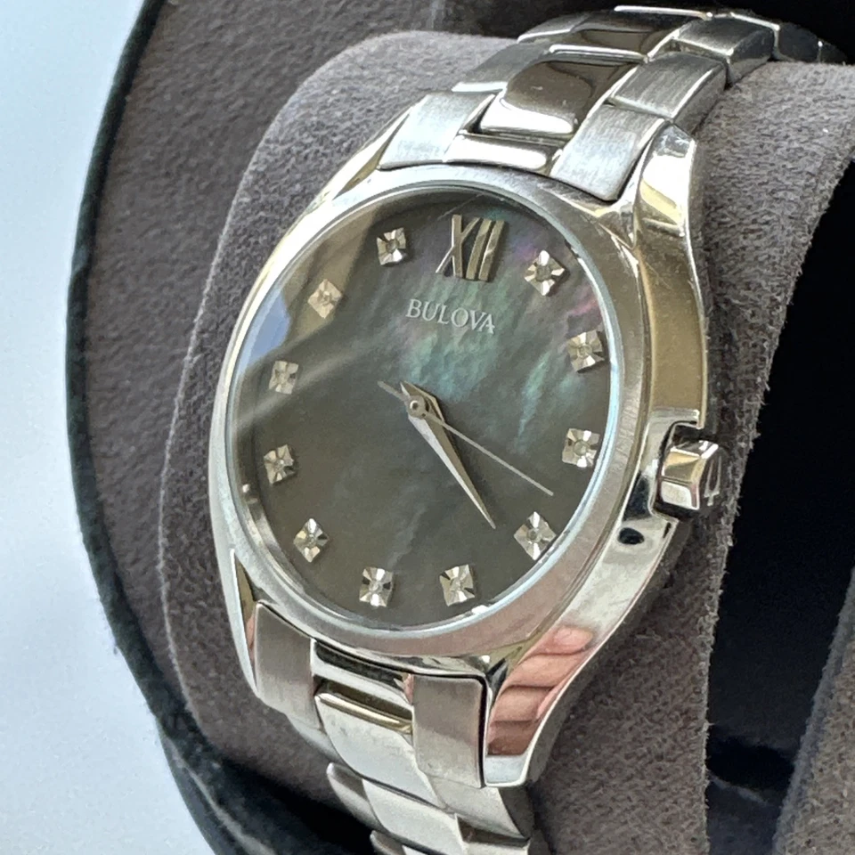 Reloj de vestir Bulova 96P158 para mujer negro mop con esfera de 11 diamantes de acero inoxidable Foto 3 de 4