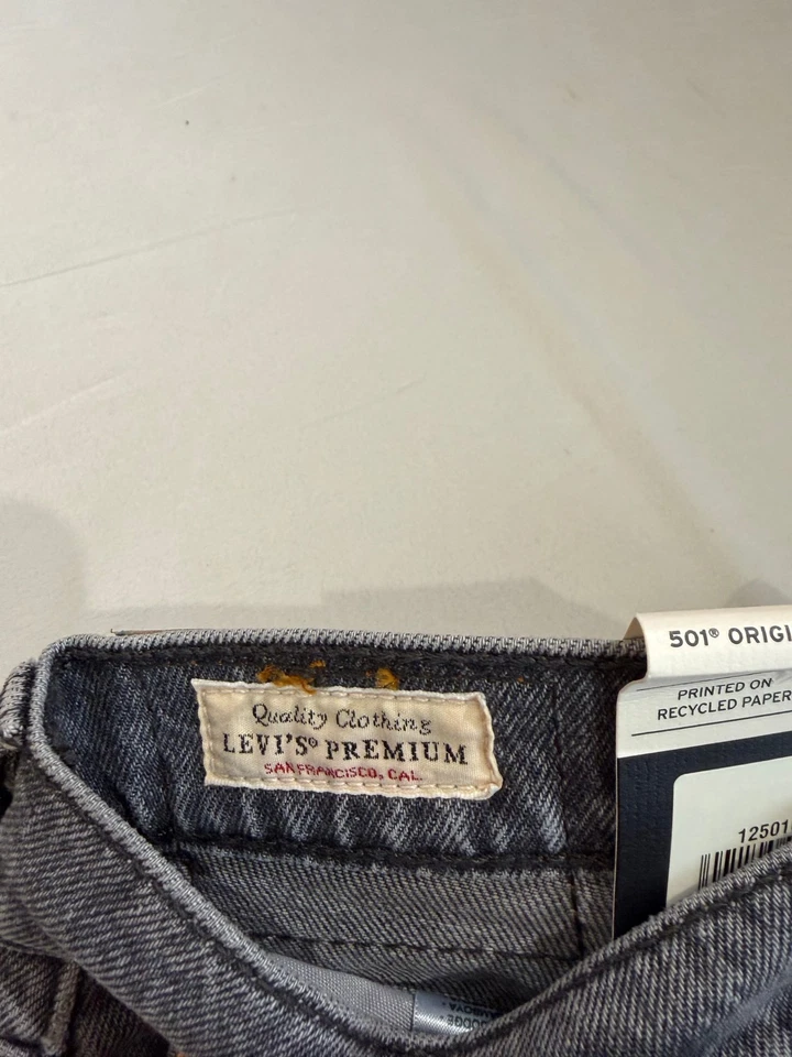 Jean Levi's® 501® Original Femme Gris Délavé – Taille W27 L30 – Neuf avec Étique - Photo 3/4