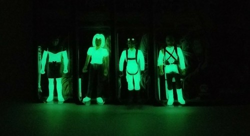 Super7 Iron Maiden Reaction Alliance exklusives Viererset Glow in the Dark NEU - Bild 11 von 11