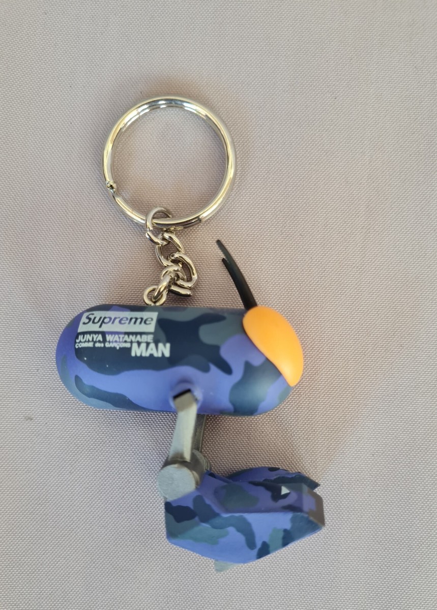 Supreme × Junya Watanabe CDG Man Keychain Bug Camo | eBay Supreme × Junya Watanabe CDG Man Keychain Bug Camo | eBay