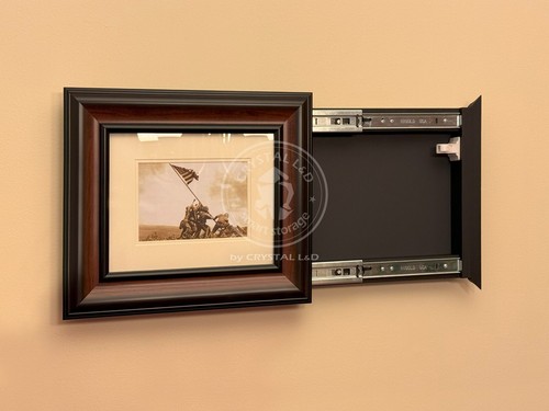Hidden Storage Photo Frame for Gun and Valuables 14-1/2 x 12-1/2 / Brown - Picture 3 of 9
