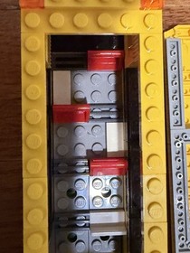 LEGO CITY Bus Station 60154 100% COMPLETE + All Minifigures DISASSEMBLED