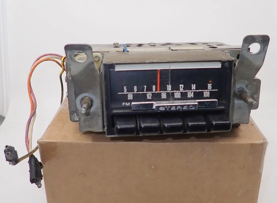 Ford Mustang 1968 fabricante de equipos originales radio AM FM F8 TBZ Mercury Cougar 1969 1970 ¡Oferta real genial! Foto 3 de 4