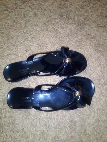 Women Carvela Heels Black 38 #130G