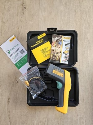 Fluke 561 Infrarotthermometer und Kontaktthermometer   Neu, nur getestet - OVP