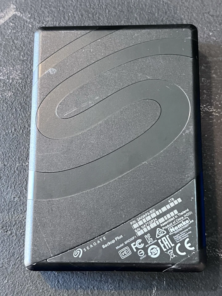 Seagate Backup Plus Portable 4TB External Hard Drive USB 3.0 Red - Image 2 of 3