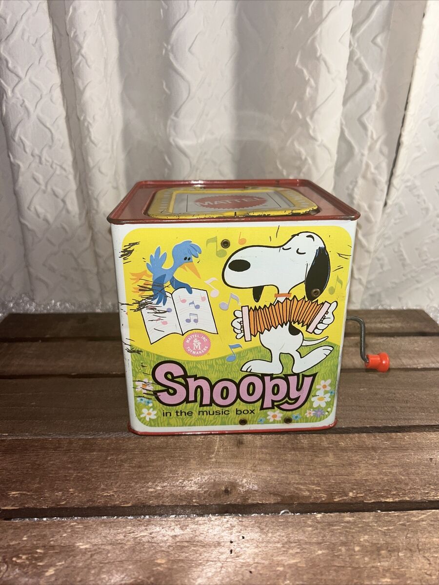 Vintage 1950 Snoopy Peanuts Wind Up Music Jack In The Box Vintage 1950 Snoopy Peanuts Wind Up Music Jack In The Box