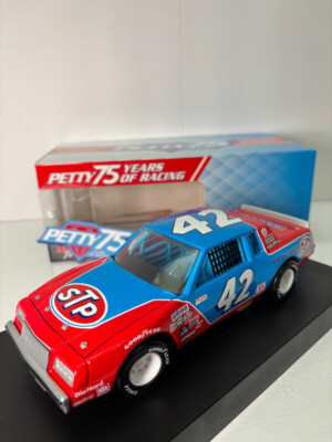 2024 NASCAR 1981 KYLE PETTY #42 STP PETTY 75 YEARS OF RACING 1/24 DIECAST CAR