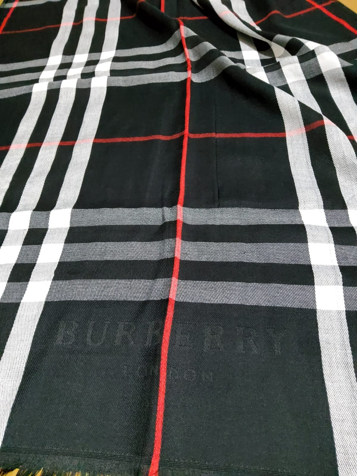 BURBERRY Scarf Classic Nova Check Cashmere
