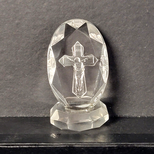 Miniature Crystal Multi Faceted Engraved Cross Icon Figurine On Pedestal - Picture 2 of 8