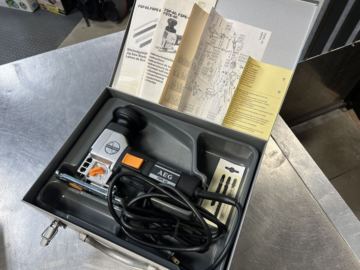 VINTAGE AEG JIG SAW FSPE60 NEW OLD STOCK NOS MADE IN GERMANY VINTAGE AEG JIG SAW FSPE60 NEW OLD STOCK NOS MADE IN GERMANY