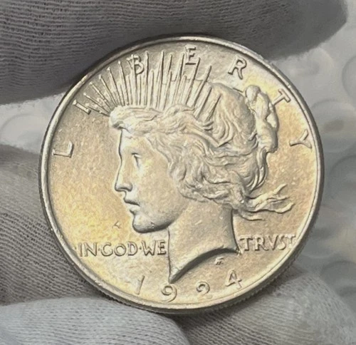 1924 P Peace Dollar - BU uncirculated 90% Silver Coin