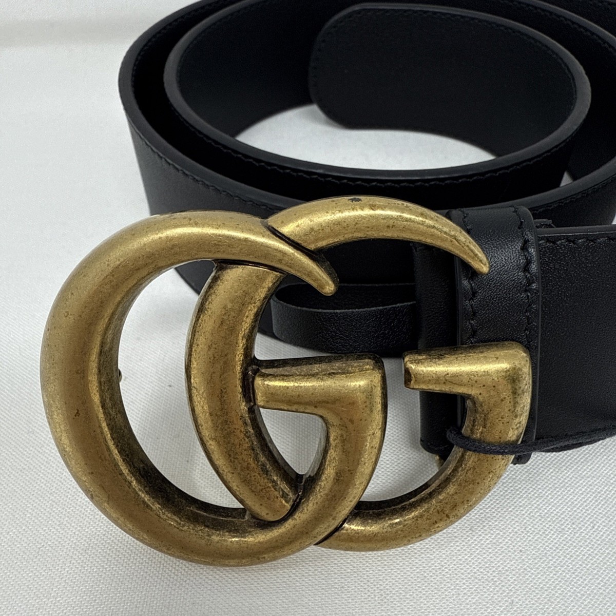 最終値下げGUCCI ベルト　シマ　ブラック&amp;ゴールド　LOUISVUITTON Authentic Gucci Black Calfskin Leather Gold Interlocking G Buckle