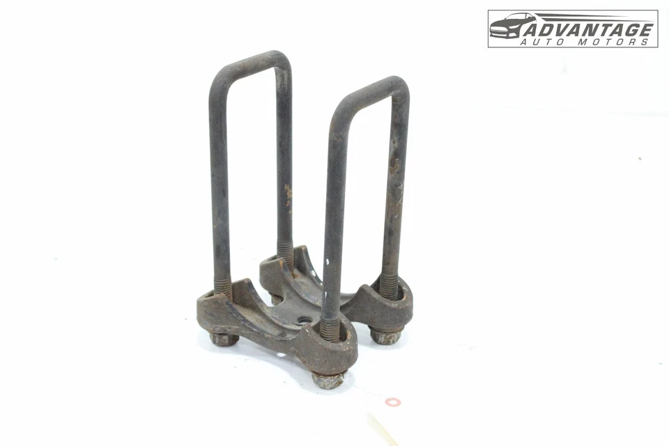 Chevy Silverado 2500 HD 2011-2019 trasero derecho hoja resorte correa pernos OEM Foto 3 de 4