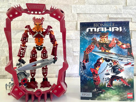 Bionicle Toa Mahri Set of 6:   8910 - 8915 w/Frame & Most w/Manuals