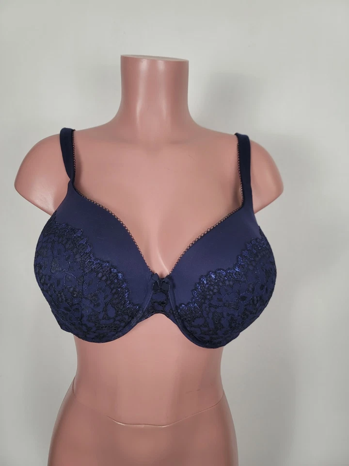 Sujetador Victoria’s Secret Body By Victoria Forrado Cobertura Perfecta 40DD Azul Metálico Foto 2 de 4