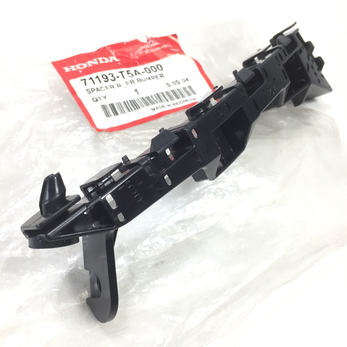 Front Bumper Spacer RH 71193-T5A-000 For 2015-2020 Honda Genuine