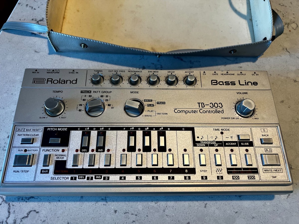 Roland TB-303, no mods with original case | eBay