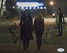 Caity Lotz Katrina Law Arrow Autographed Signed 8x10 Photo ACOA 