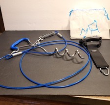 DOG TIE OUT CABLE, STAKE  NO TANGLE HANDLE FOR DOGS UP TO 125LBS. 10FT. LEAD 