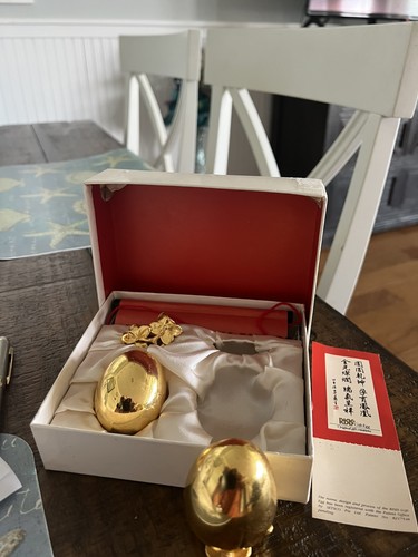 RISIS Singapore, TwoHeavy 22K gold plated Eggs with Stands and Box - Picture 5 of 5