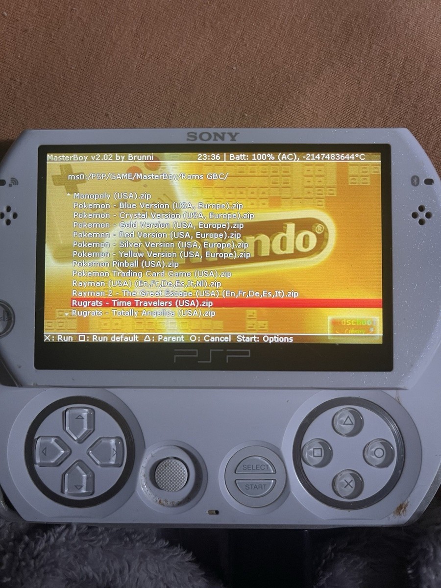 Sony PSP Go PSP-N1001 White 6870MB Wi-Fi Handheld Console *see