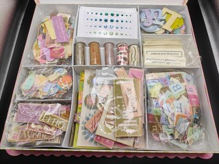 K&Company Adorno Extravagancia Álbum de Recortes Artesanía Kit Caja 587079 Grande