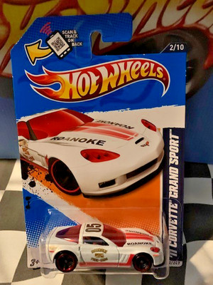 Hot Wheels 2012 HW Main Street 2/10 162 '11 Corvette Grand Sport WHITE MC5
