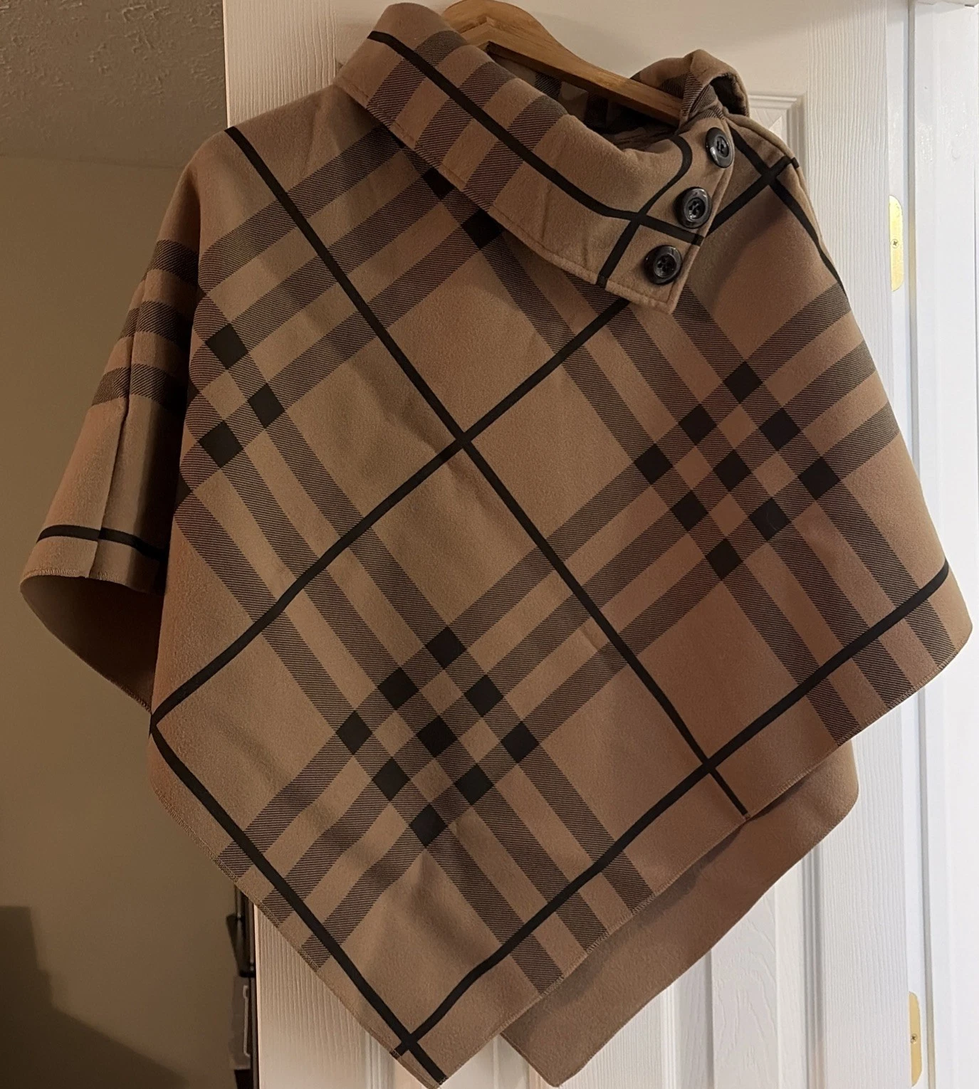 Made & Purchased Italy Brown Black Plaid Button Poncho Collar NWT One Size New
Opens in a new window