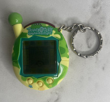 Vintage Y2K 2004 Tamagotchi Connection 80107 Bandai Wiz, Yellow-Green, Works B11