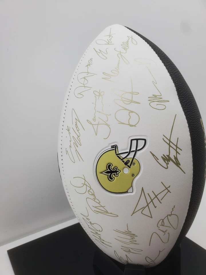 NFL Rawlings Signature Football 2021 con vitrina New Orleans Saints Foto 4 de 4