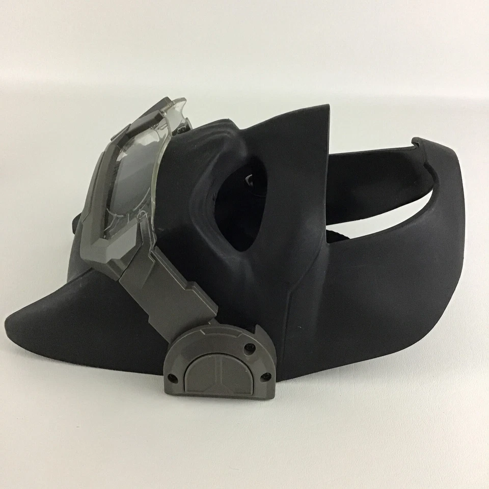 Тактический шлем DC Comics Justice League маска с изменяющим голос Batman Lights - Изображение 3 из 4