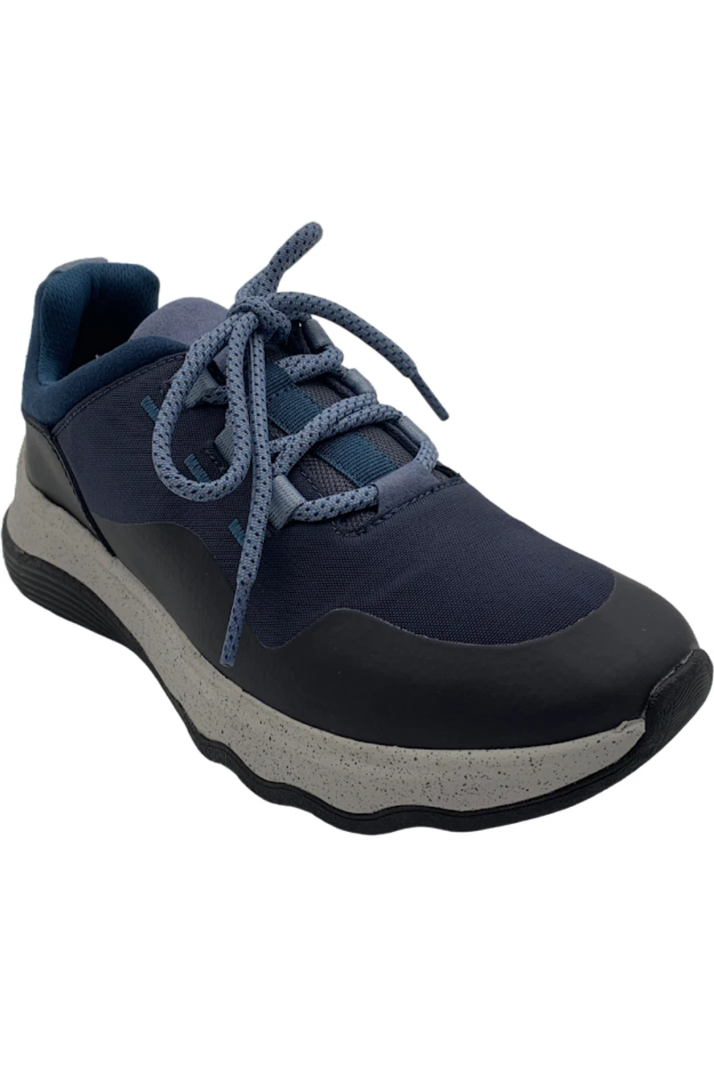 Clarks water sales resistant shoes