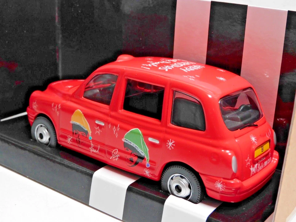 CORGI THE BEATLES CHRISTMAS TAXI 1/36 CC85933 - Image 4 of 4