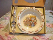 Royal Doulton Bunnykins 2 Piece Nursery Set Baby Plate  Feeding Spoon
