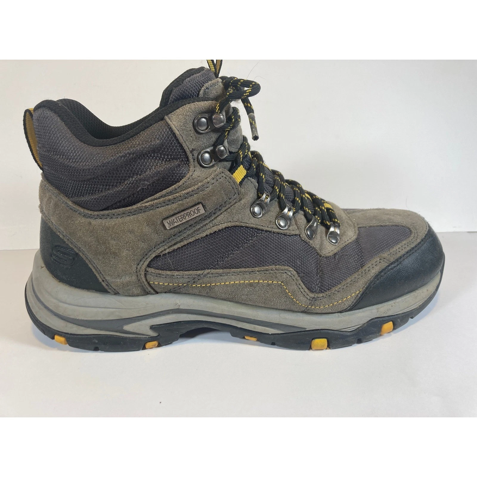 Skechers Mens 65672 Relaxed Fit Waterproof Hiking Boots Grey Black Yellow 10.5