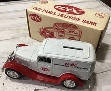 Ertl 1932 Ford Panel Delivery Truck Wix Filters Diecast Coin Bank 1:25 — listing 6