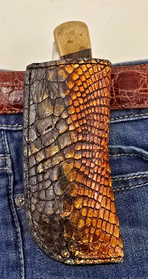 Funda de cuero Buck 110 piel de cocodrilo estuche hecho a mano 6265 marrón cuchillo caimán Foto 2 de 4