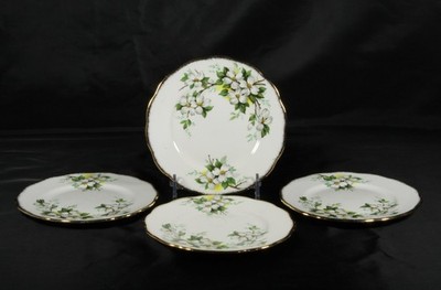 ROYAL ALBERT WHITE DOGWOOD BRUSHED GOLD TRIM BREAD & BUTTER PLATES -ENGLAND-4 PC