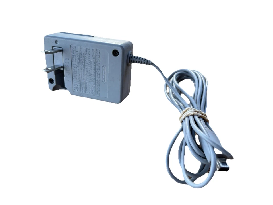 ORIGINAL NINTENDO NDSi/DSi XL/3DS/3DS XL WALL CHARGER/AC ADAPTER OEM - Image 2 of 4