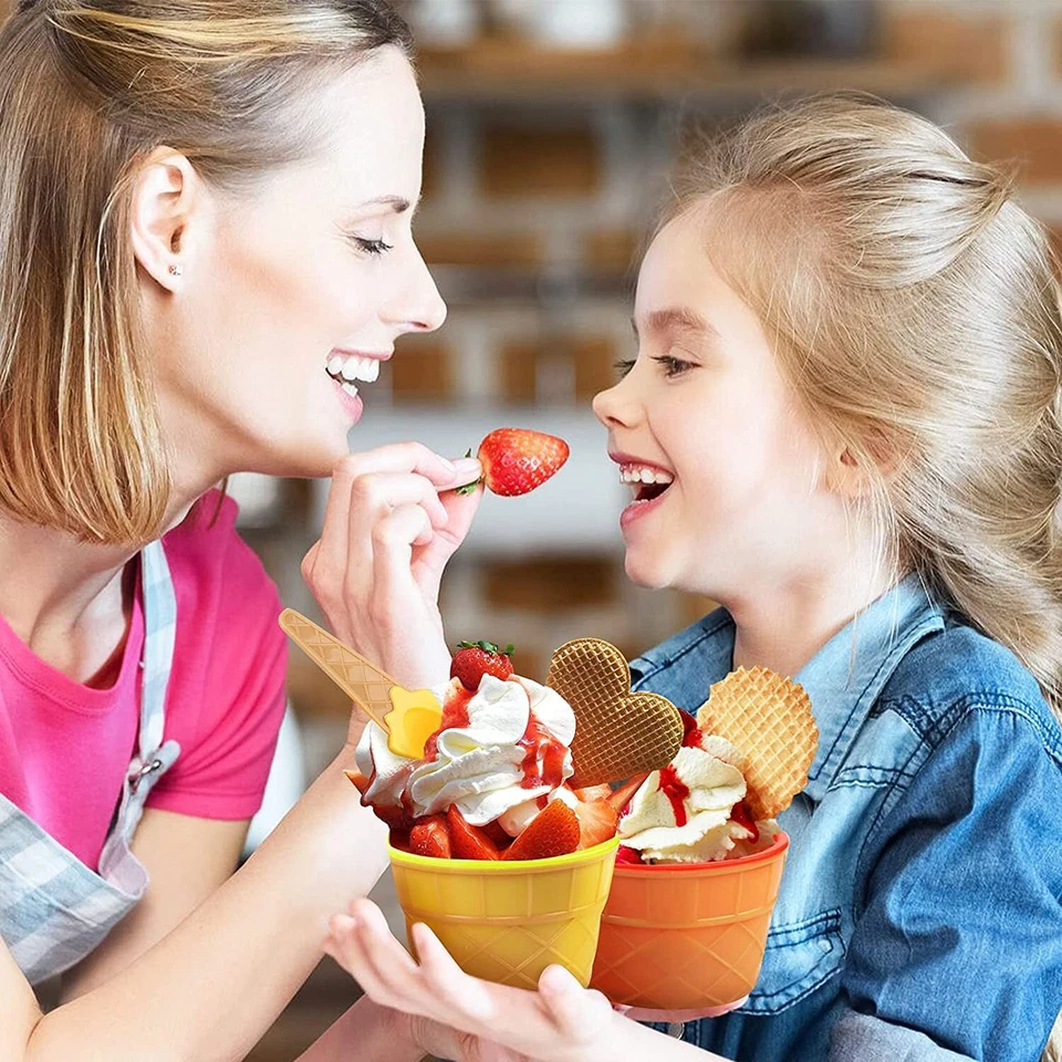 Tazas de helado de plástico con cucharas tazones de postre para helado para yogur congelado Foto 3 de 4