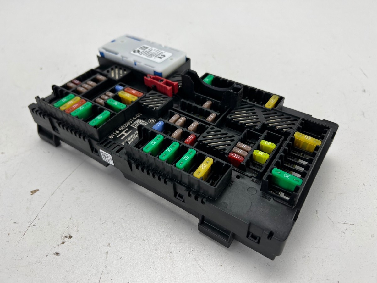 2018-2021 BMW X3 SDRIVE 30I OEM DASH POWER DISTRIBUTION FUSE RELAY