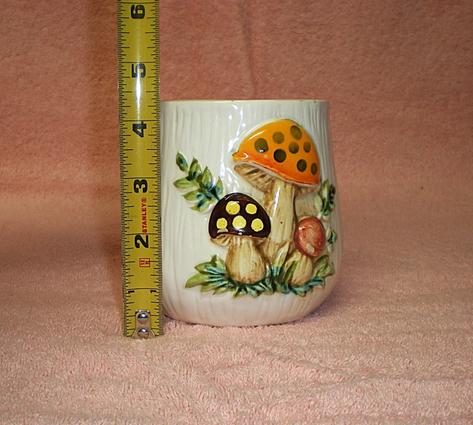 Vintage 1978 Sears & Roebuck Co. Merry Mushrooms 4" Canister with NO lid - Image 3 of 4